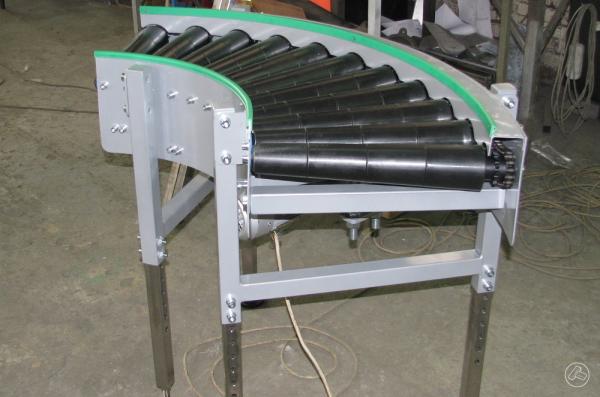 Рольганг для транспортировки поворотный