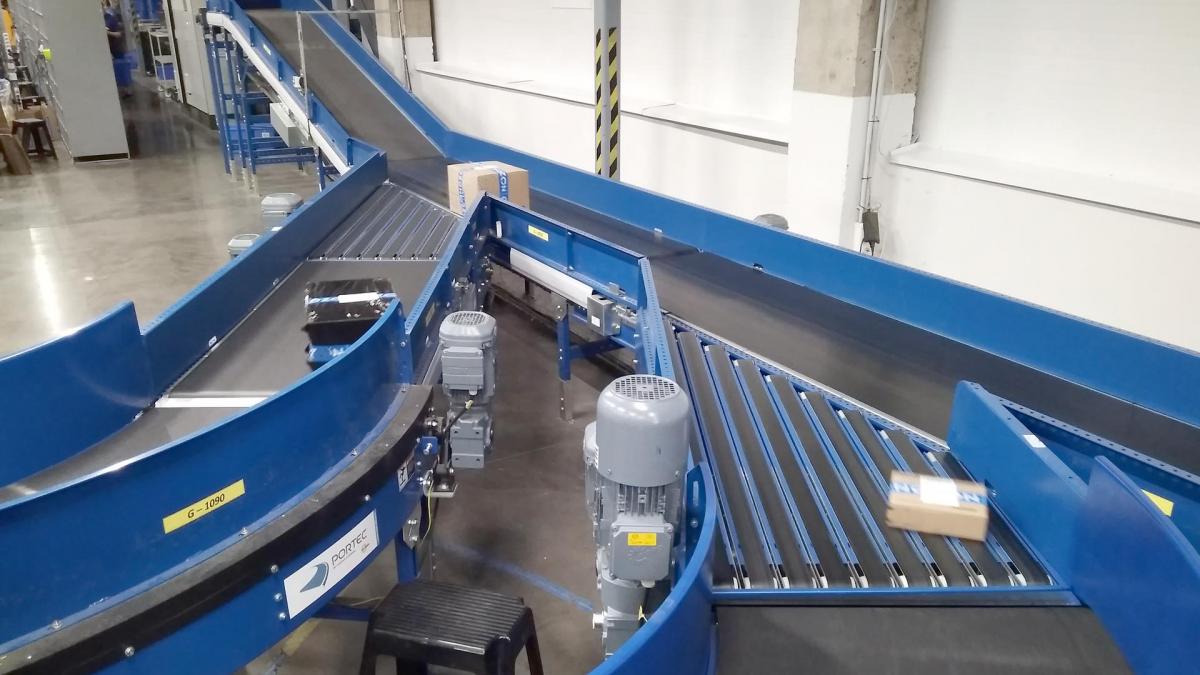 Мультиременный конвейер для склада